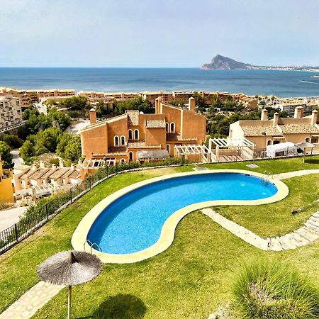 Charming Townhouse With Sea Views & Pool In Altea Calpe Exterior foto